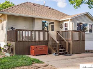 70970 Frederick Ave, Fairbury, NE 68352