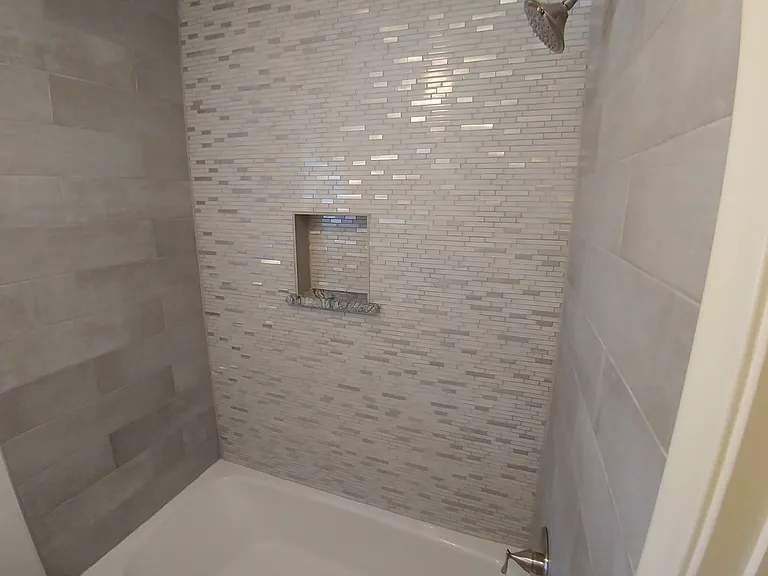 13434 Spring Grove Ave — Photo 20