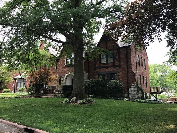 3rd image of 49 Lake Forest Dr