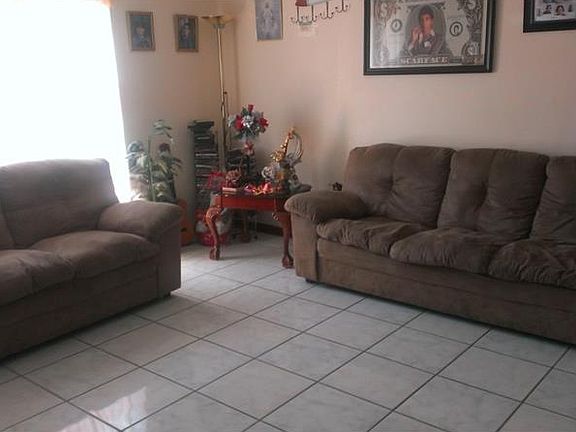 3rd image of 204 Walter Dr