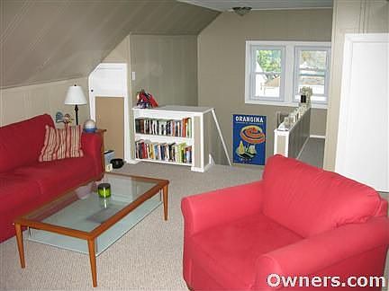 Beautifully finished 3rd floor