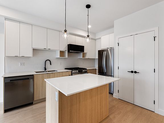 2nd image of 2629 Millstream Rd #615