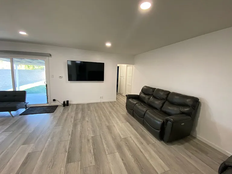 432 Washington St — Photo 17