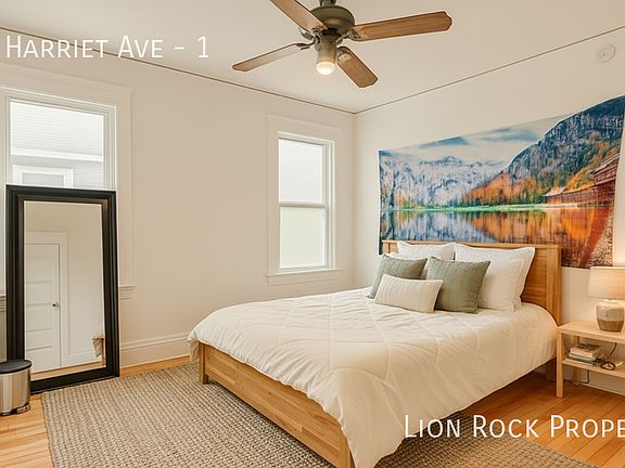 3rd image of 2121 Harriet Ave #1