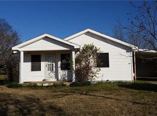 515 S Mill St, Cumby, TX 75433