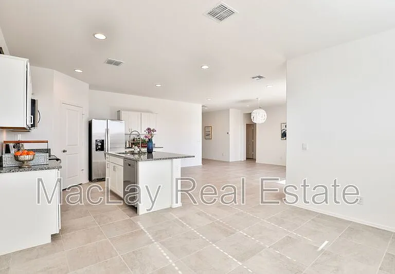 1133 W Descanso Canyon Dr — Photo 8