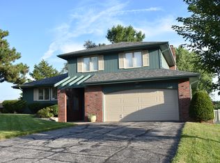 10623 Boyd St, Omaha, NE 68134