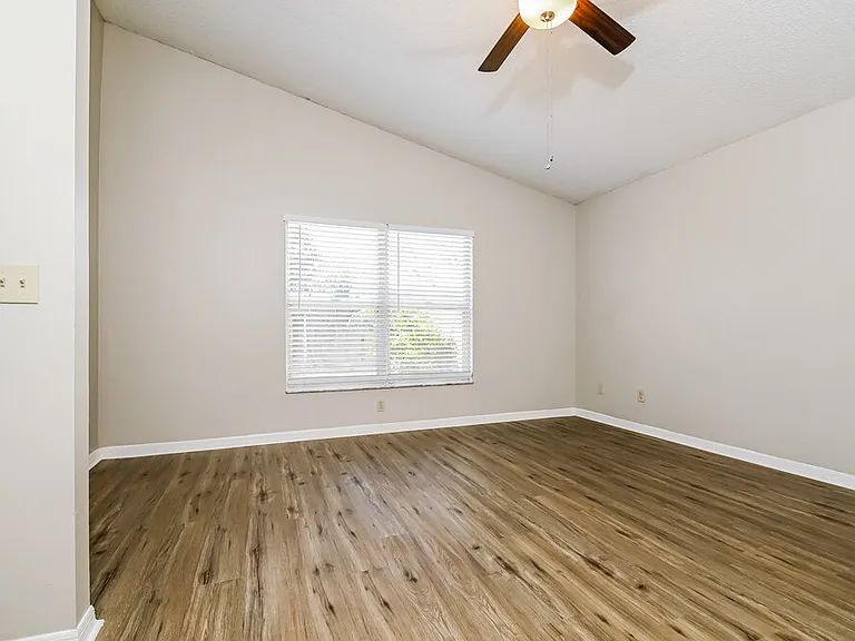 552 Beth Ann St — Photo 8