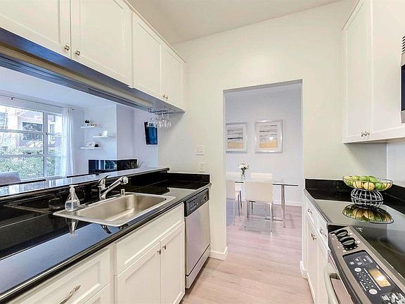 3rd image of 1440 Broadway APT 201