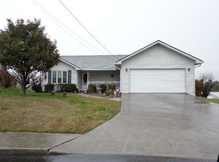 141 Oakleaf Cir, Jefferson City, TN 37760