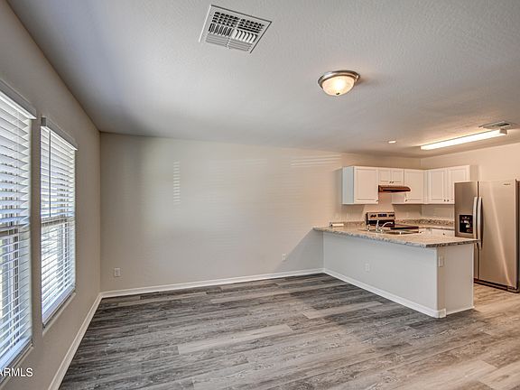 5th image of 138 E PATTON Avenue
