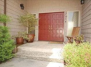 1421 El Pueblo Dr, Modesto, CA