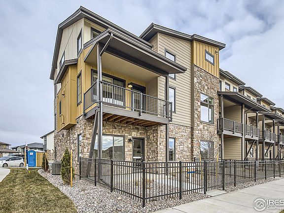 2nd image of 869 Birdwhistle Ln #8