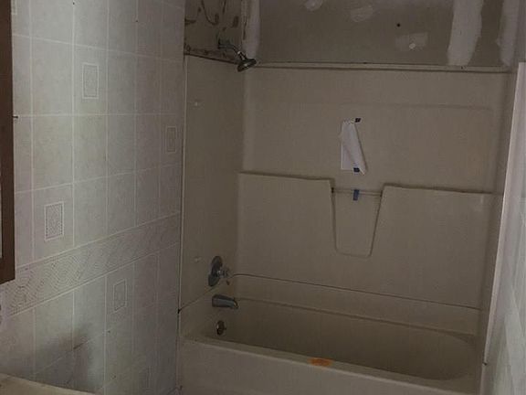 5th image of 153 T E McKinney Cir