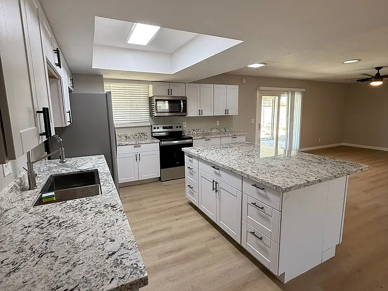 316 E Dunbar Dr — Photo 11
