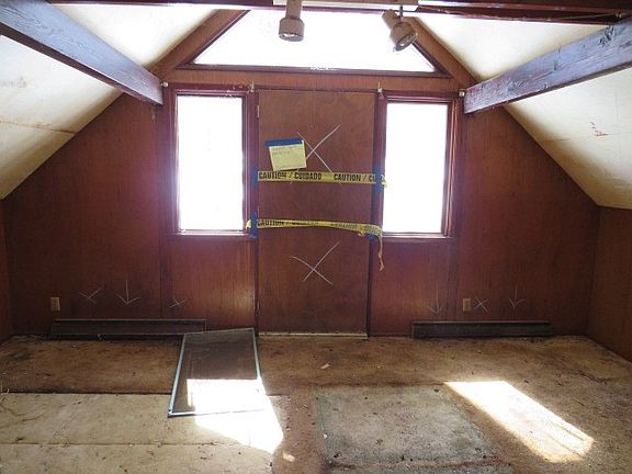 5th image of 238 Horse Shoe Bend Rd