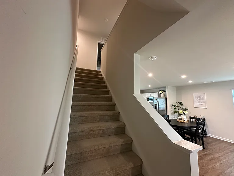1441 Burgundy Bluff Ln — Photo 7