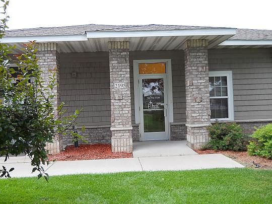 2195 Northdale Outside