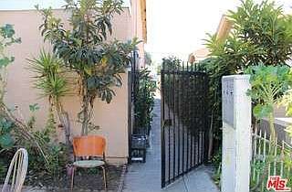 2nd image of 2427 Pasadena Ave