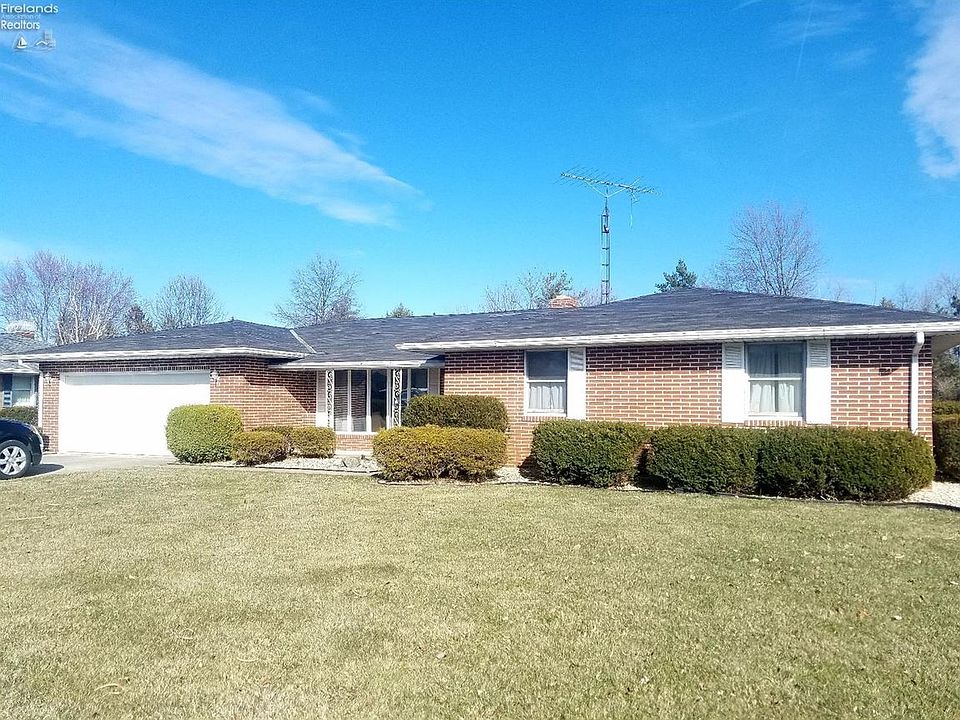 1st image of 92 Westwood Dr