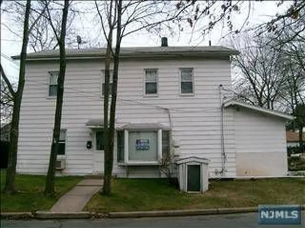 232 Fycke Ln, Teaneck, NJ 07666