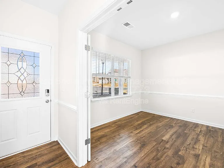 4015 Meadow Green Dr — Photo 4