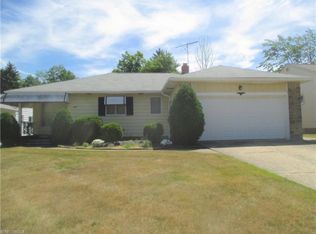 975 Hanley Rd, Lyndhurst, OH 44124