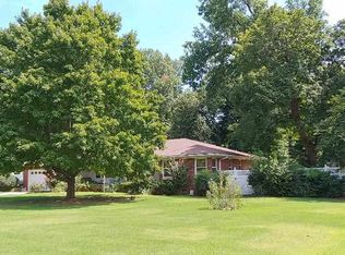 809 Monument Rd, Ponca City, OK 74604