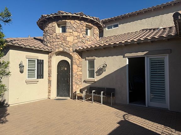 2nd image of 2166 E Desert Broom Dr