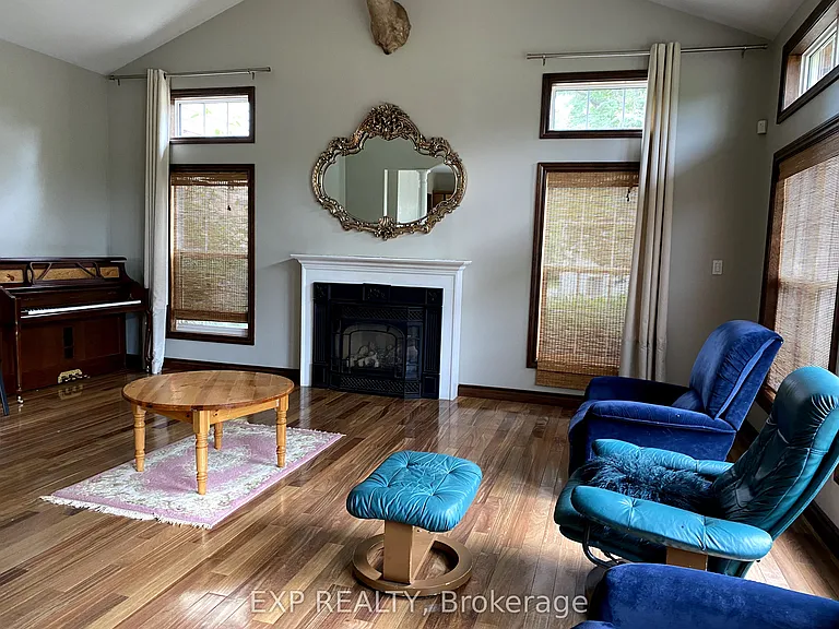 1175 Haldibrook Rd S — Photo 9