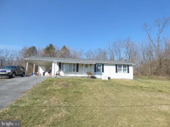 10425 Hades Church Rd, Greencastle, PA 17225