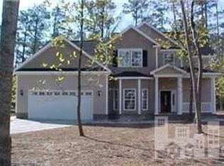 403 McNeil St, Burgaw, NC 28425