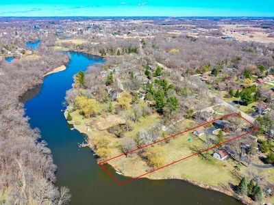 2602 N River STREET, Waterford, WI, 53185