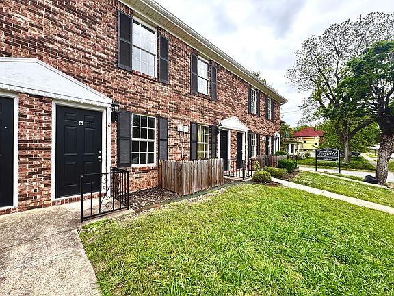 2nd image of 591 E Boswell St #6