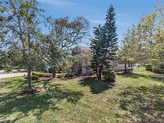 2nd image of 253 Sea Woods Dr N