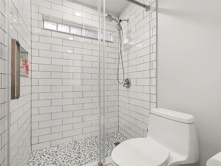 663 Charrice Pl — Photo 38