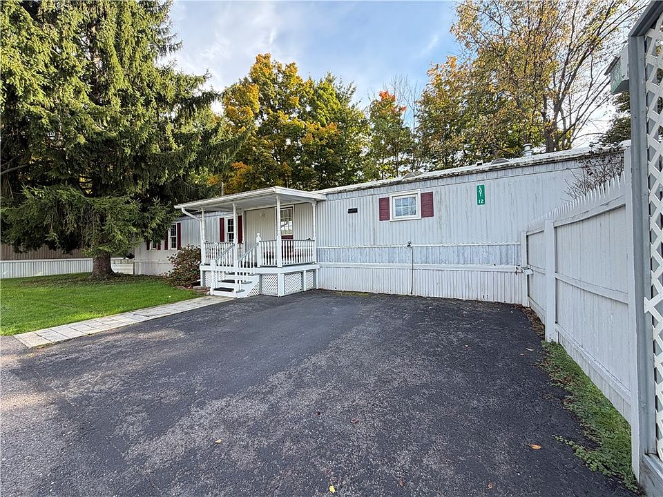 1st image of 54 Towpath Rd