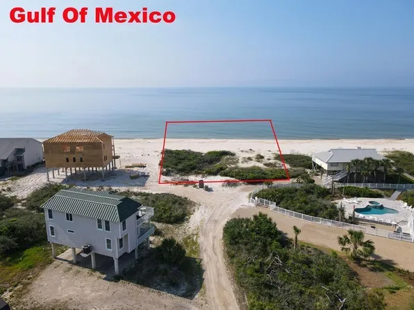 1748 E Gulf Beach Dr, Eastpoint, FL 32328