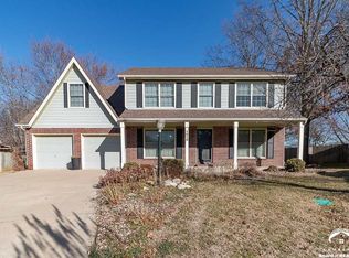 1212 Chadwick Ct, Lawrence, KS 66049