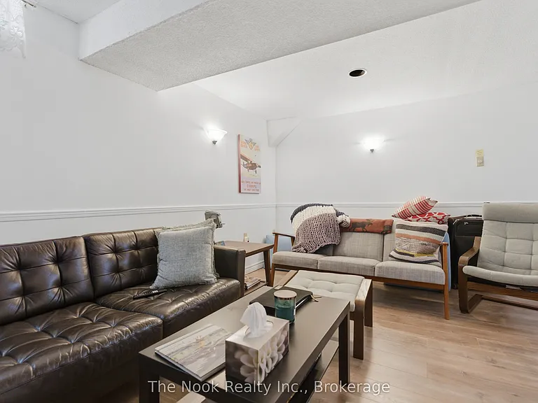 606 Cobblehill Dr — Photo 42