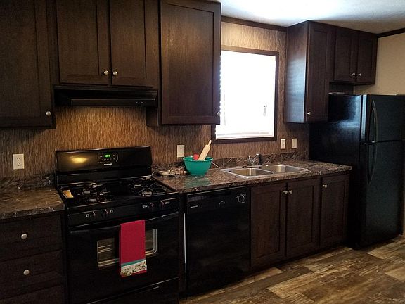 3rd image of 2425 S 15th St Lot 53