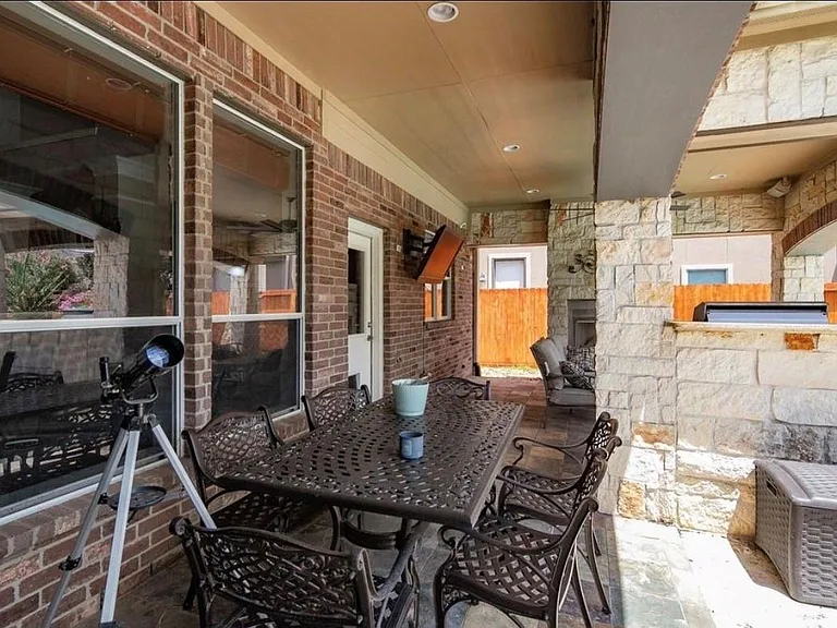 5923 Dillon Creek Ln — Photo 19