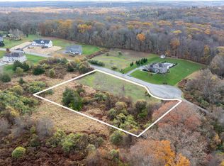 33 Farm View Drive, Norwich, CT 06360