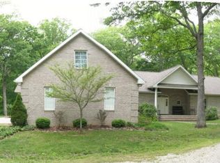 5593 E 900th Ave, Altamont, IL 62411