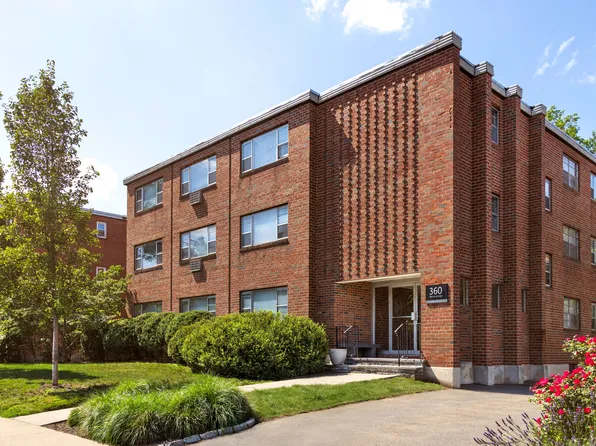 360 Park Rd APT A5, West Hartford, CT 06119