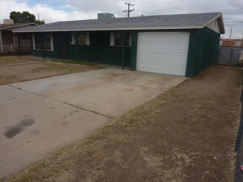 1st image of 2627 N 48th Dr