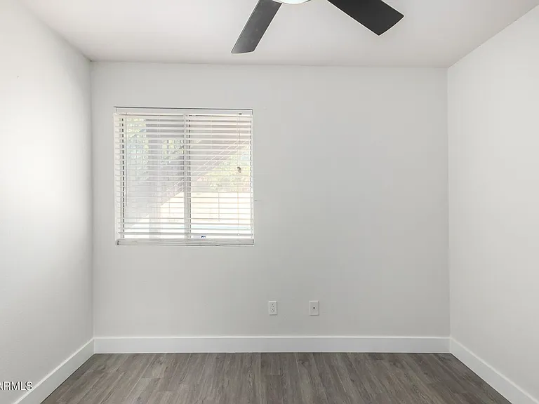 875 N Ithica Ct — Photo 23