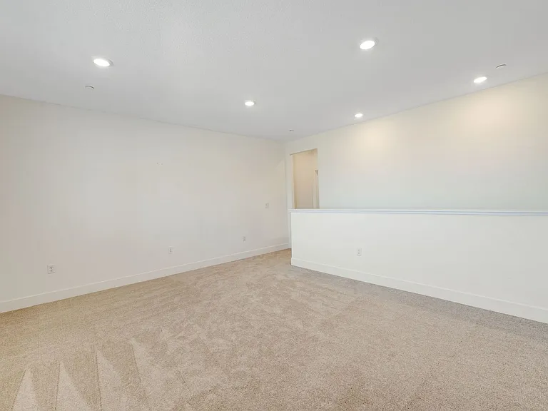 3363 Apollo Ct — Photo 23