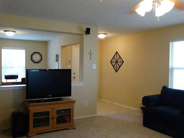 7109 Bountiful Grove Dr — Photo 5
