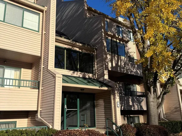 4 Winners Cir APT 2B, Owings Mills, MD 21117